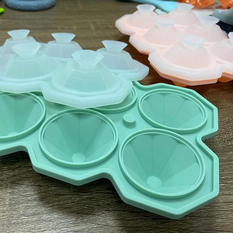 Lebensmittelechtes Silikon 3D Eiswürfelform Gefrierschrank Zarte Diamantkugel Eisformen für Whiskey und Cocktails DIY Eiskunst