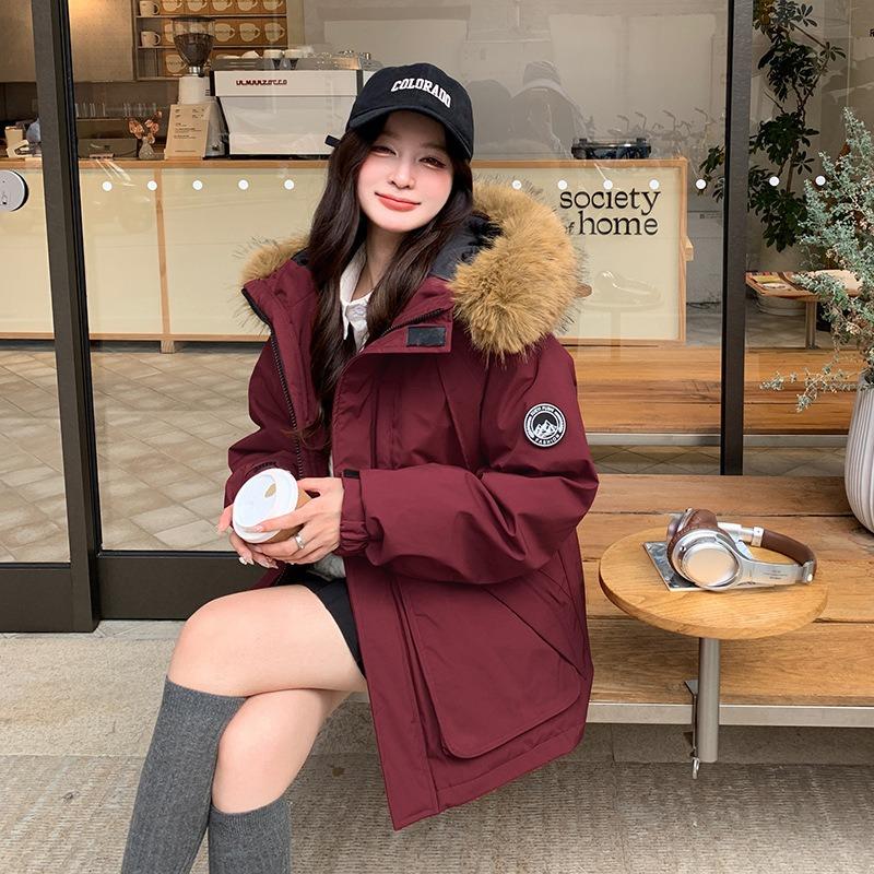 Winter new tooling coat female students thickened versatile pie to overcome the tide of hooded fur collar cotton clothes