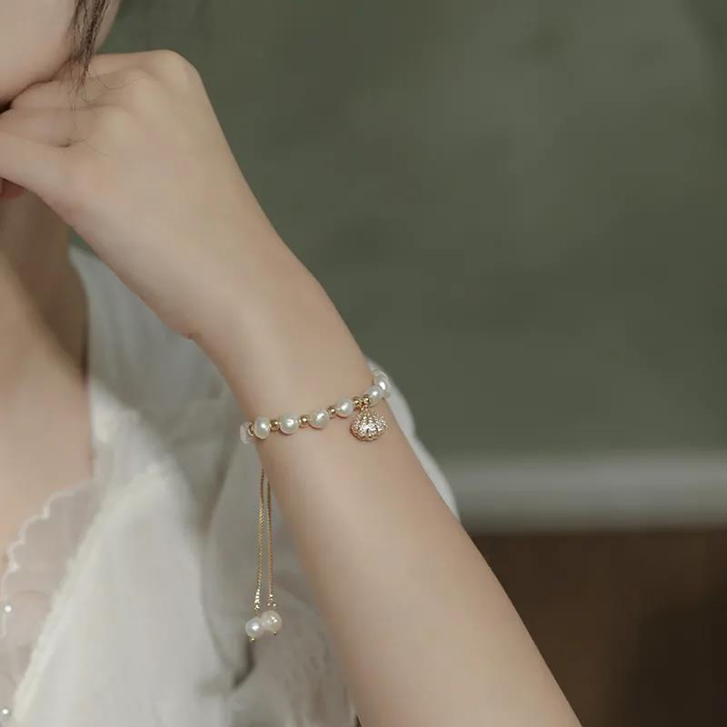 Latest Ladies Freshwater Pearl Bracelets Trendy Stylish Classic Trend Basic Simple Hand Jewelry Accessories Female Niche Wrist Bracelet JewelryFashion