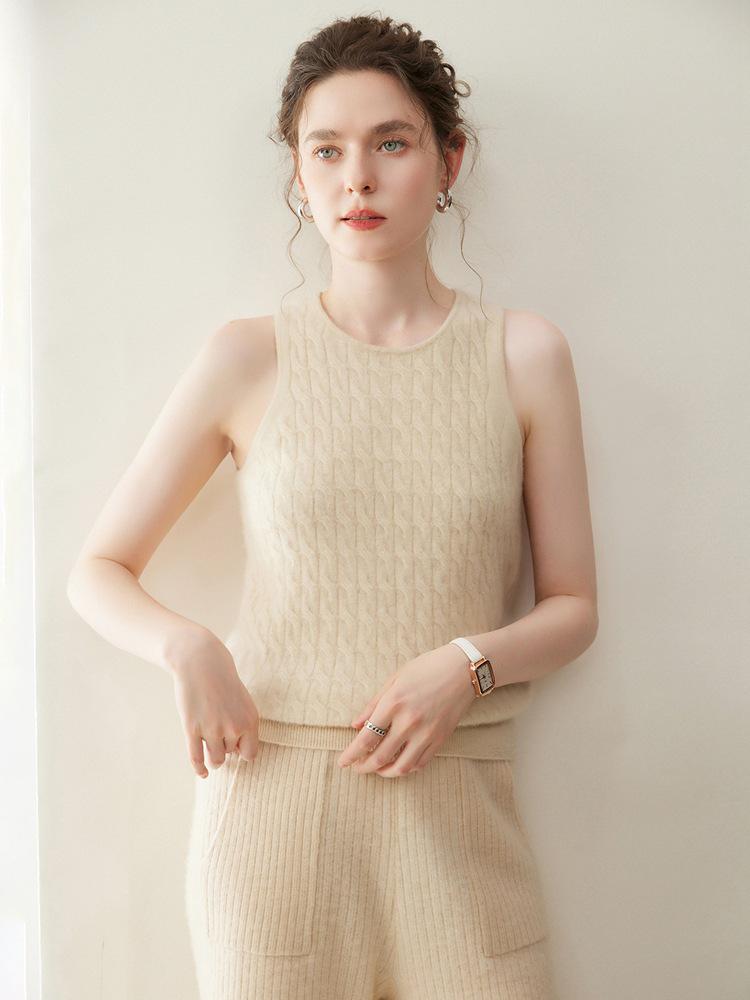 New Arrival: Women's 100% Pure Cashmere Sleeveless Cable Knit Sweater Vest, Round Neck for Autumn/Winter 2025