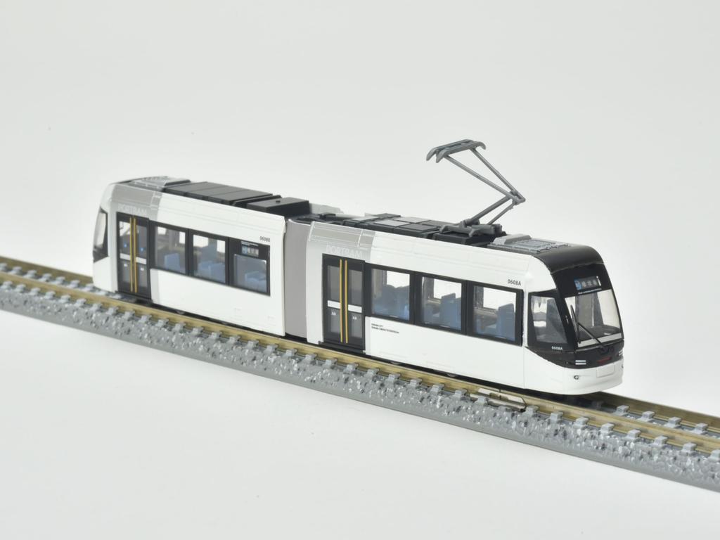 TOMYTEC Railway Collection Tetsuro Toyama Chiho Railway 0600 Series Train (LRT) No. 0608 Diorama Supplies