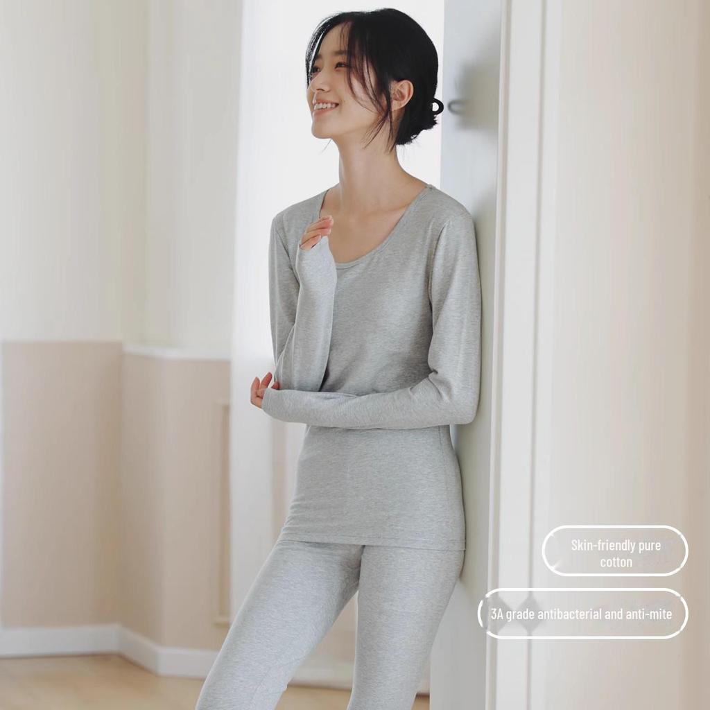 Dámský termo set z čisté bavlny: Tenký svetr a úzké kalhoty s kulatým výstřihem v jednobarevných barvách na podzim a zimu.