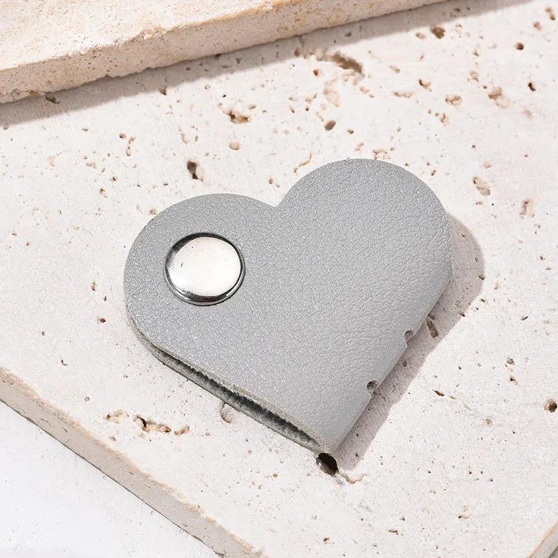 1pc Mini Heart Shape Cable Organizer Vintage Earphone Wire Data Line Clips Cable Winder Tie PU Leather Wire Organizer