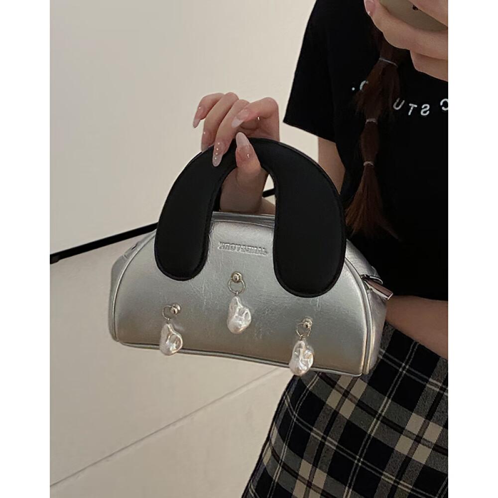 Color Contrast Handbag Female Fashion Cool Silver Shell Bag All Ins Shoulder Bag Crossbody Bag Length 21cm Wide 10cm High 12cm