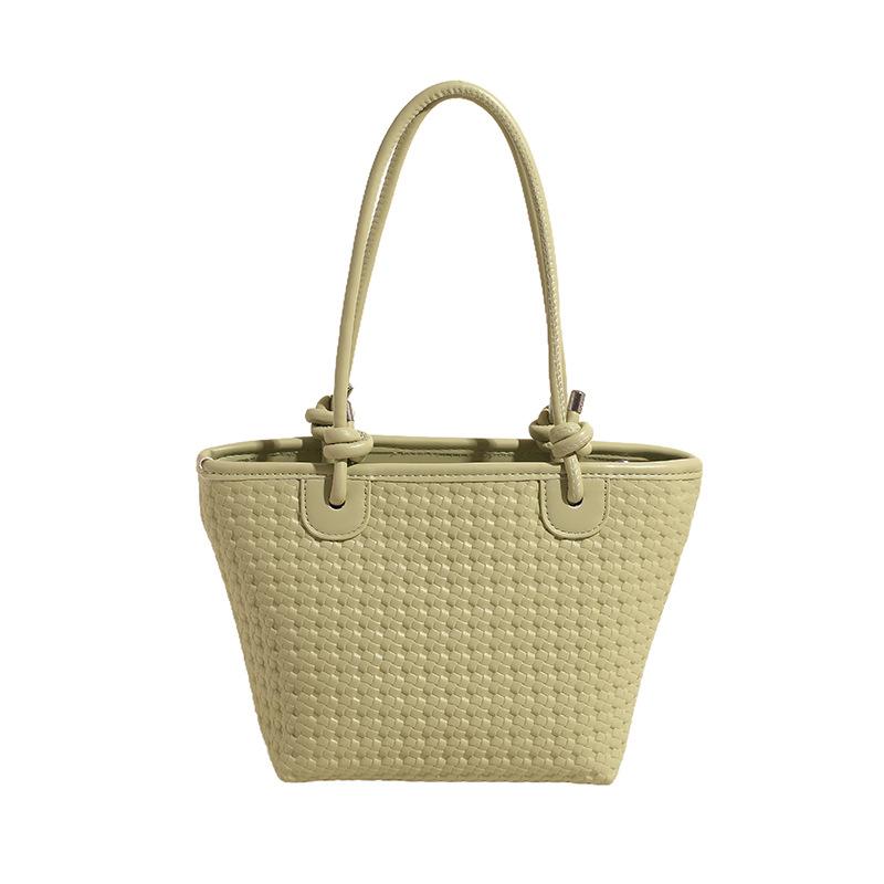 

Premium sense portable fashion bucket bag women s 2025 summer new simple shoulder bag trendy versatile commuter oblique span bag зелёный