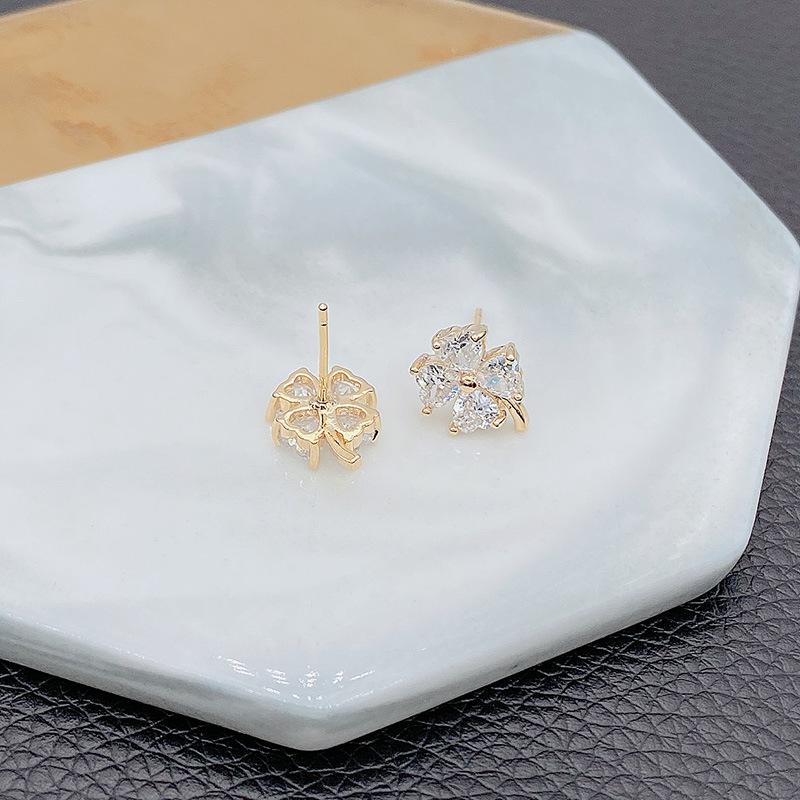 Korean-Style Four-Leaf Clover Stud Earrings - Sweet, Luxurious & Trendy Women's Accessories
