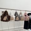 Cartoon Welpen Anhänger Flauschiges Lammfell Umhänge- & Schultertasche