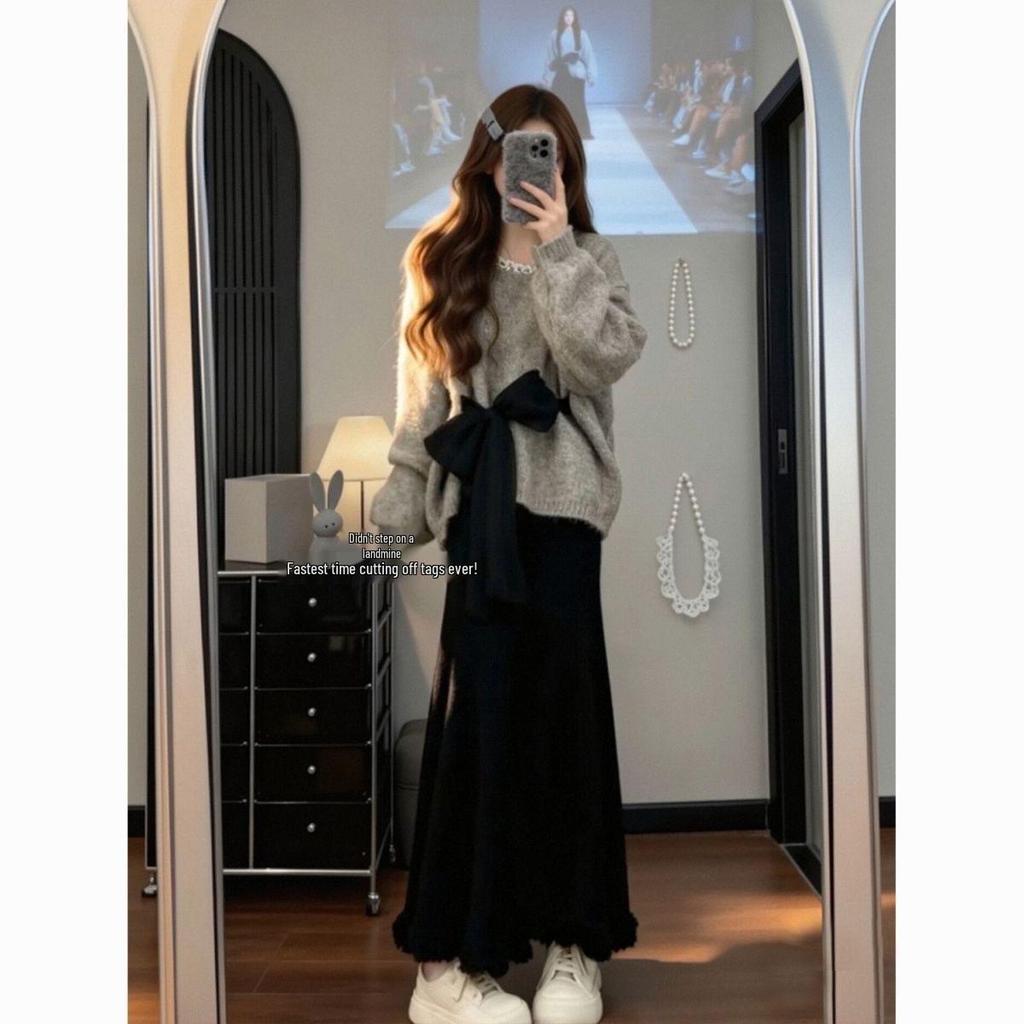2026 Spring Grey Sweater & High-Waist Skirt Set with Tie-Up Bow Design