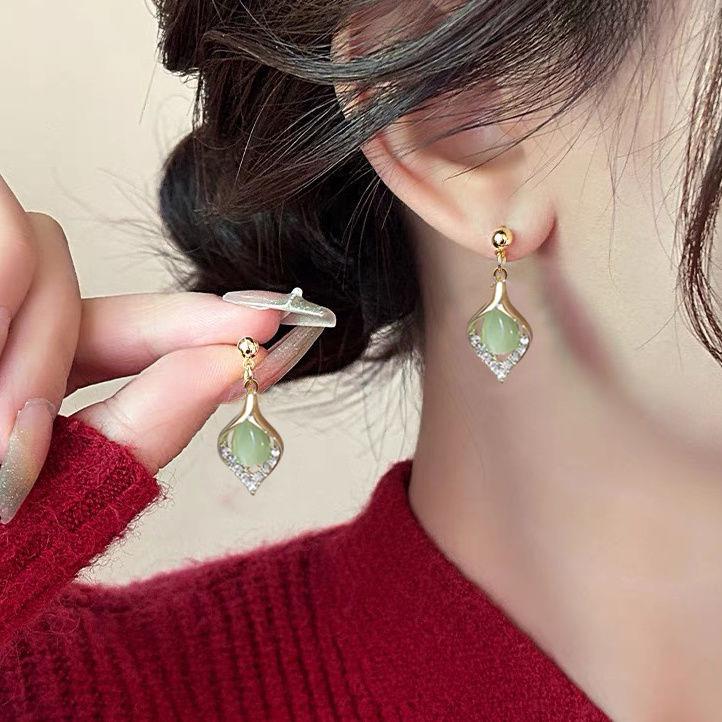 Exquisite Green Cat's Eye Angel Tears Earrings - Versatile High-End Ear Cuffs for Women