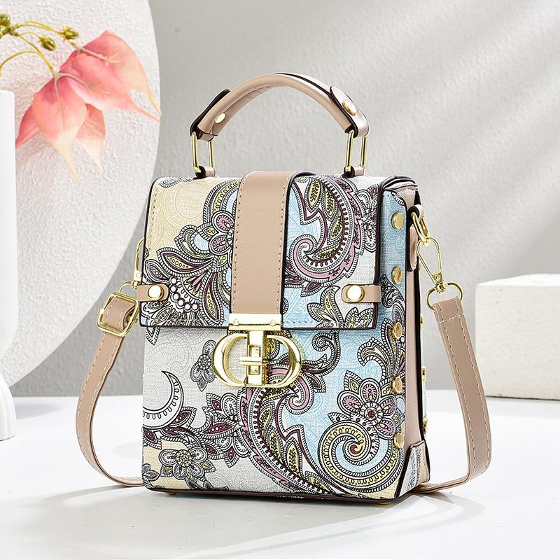 Bag Women's 2025 New Trendy Flower Ins Super Fire Shoulder Messenger Bag Versatile Mini Small Bag Mobile Phone Bag Women's Bag