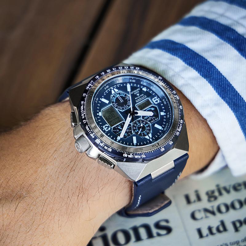 Citizen Orologio PROMASTER al Quarzo Alimentato dalla Luce Cinturino in Pelle di Mucca Orologi da Uomo Quadrante Blu JY8148-08L