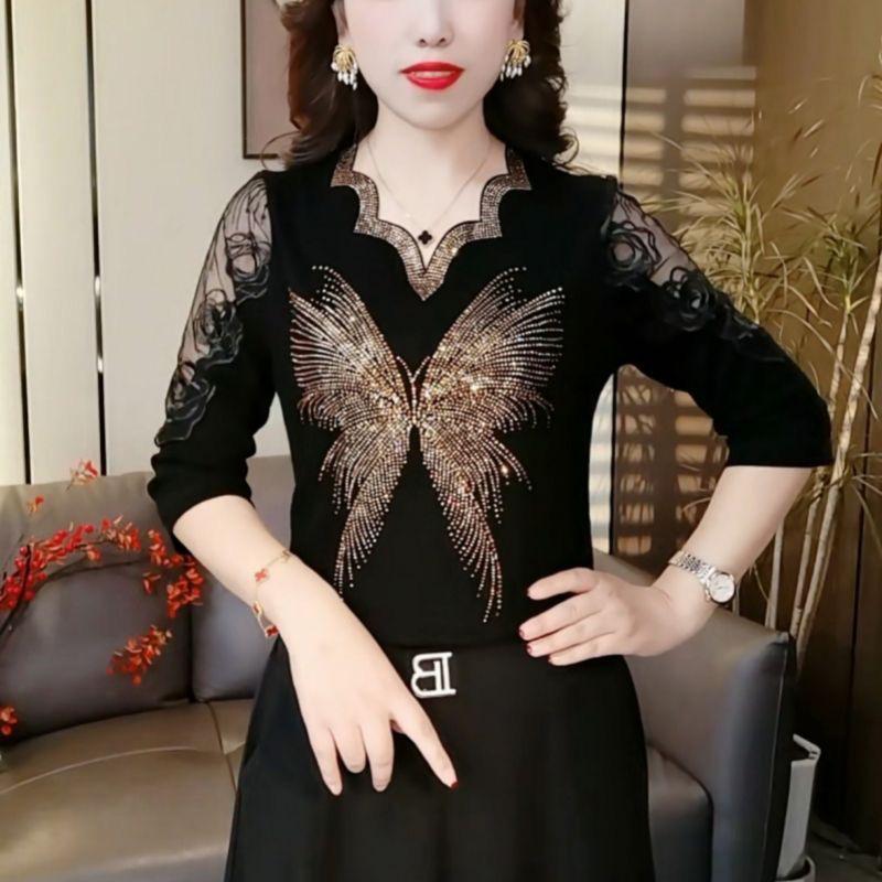 

Plus Size V-Neck Rhinestone Cold Shoulder Slimming Long Sleeve Top for Women L (80-100 jin)