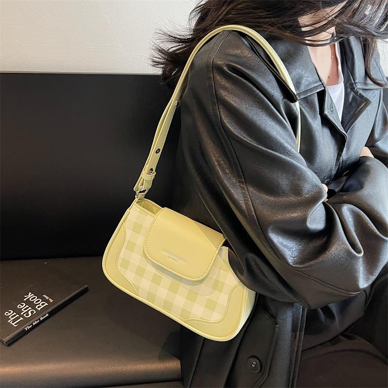 Plaid portable small square bag women's new temperament niche high sense daily commuting messenger bag