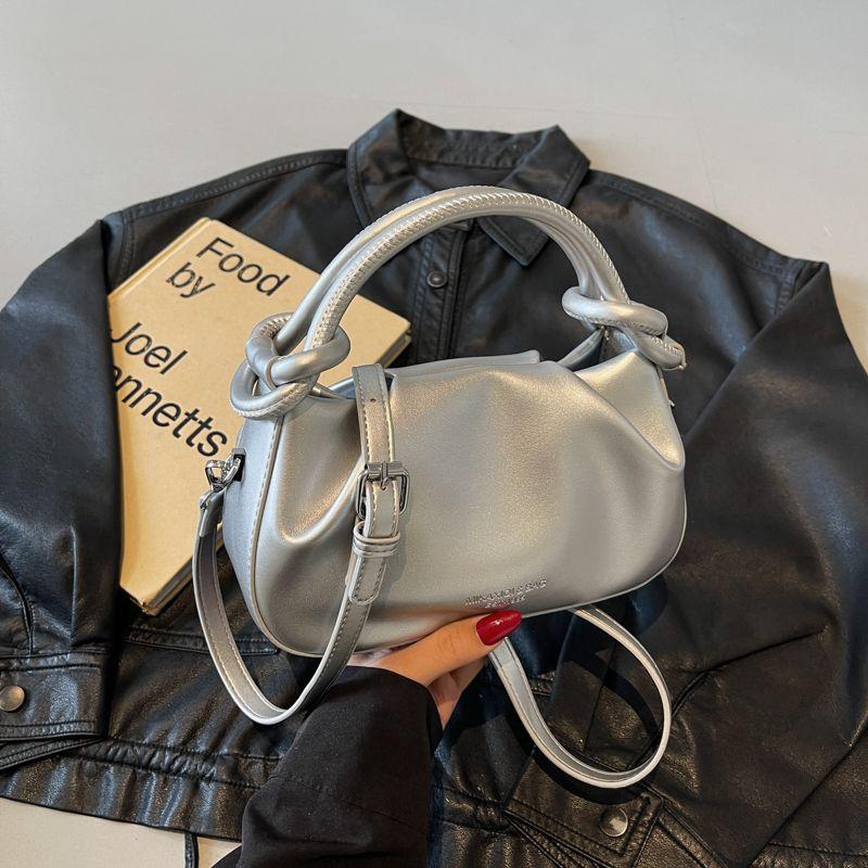 Premium Sense Super Fire Niche Bag Women's 2025 New Summer Versatile Messenger Bag Fashionable Portable Pleated Small Bag