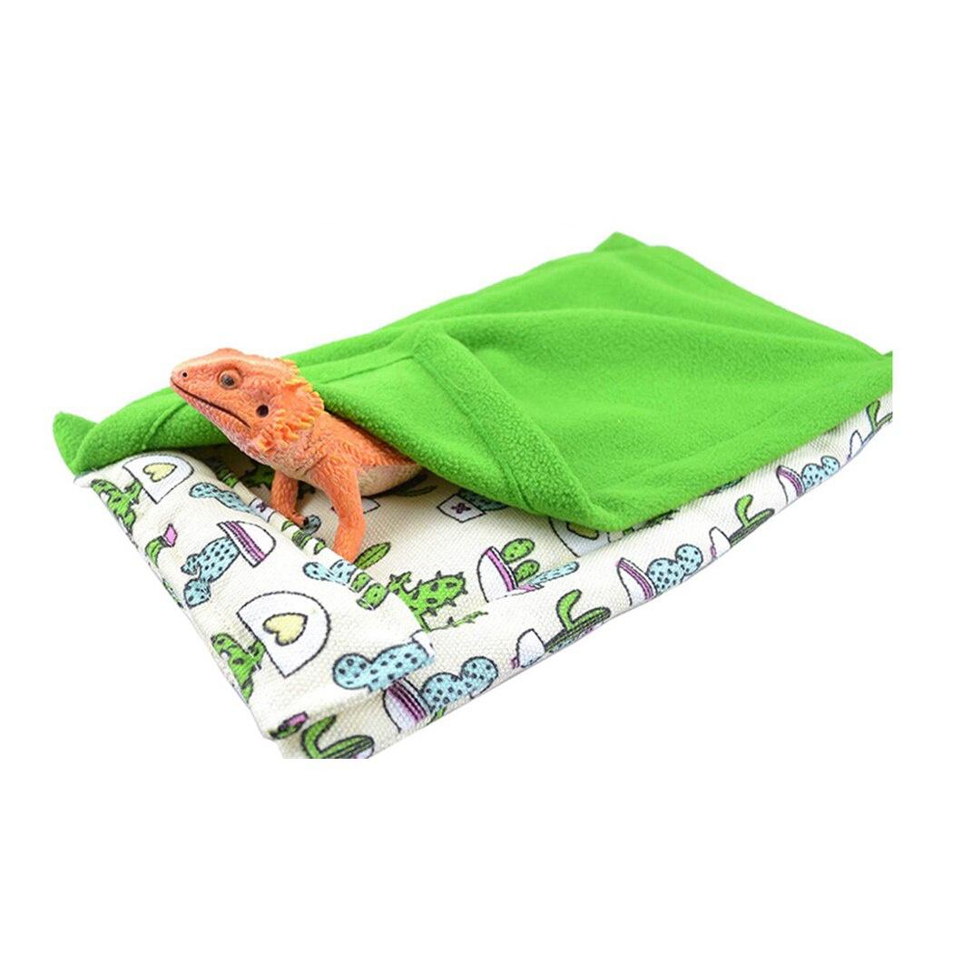 

Кровать для бородатого дракона с подушкой и одеялом, удобная теплая спальная кровать с плюшевым чехлом для леопардового геккона зелёный