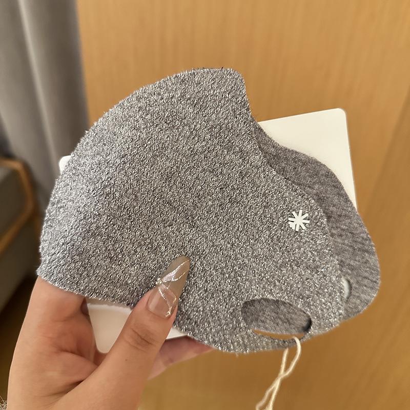 

Women s High-Value 2025 Autumn/Winter Windproof Cyclist Face Mask with UV and Eye Corner Protection серый