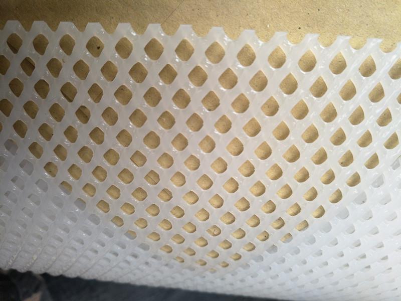 4mm Thick Plastic Mesh Bee Rearing Pad for Flower Stand Protection and Decoration