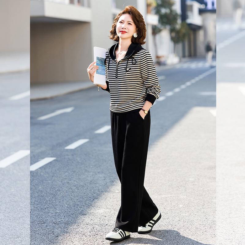 

Casual Striped Hoodie & Wide-Leg Pants Set for Moms - 2026 Spring/Autumn Collection 4XL (Recommended 70-75 kg)