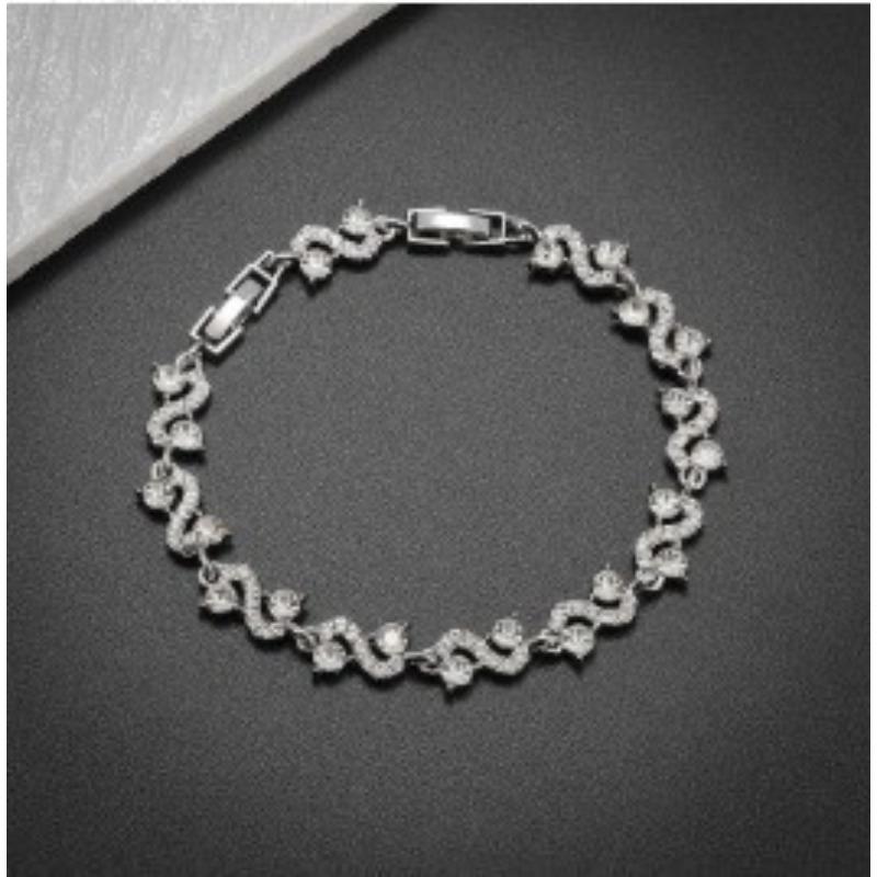 Environmentally Friendly Alloy Cross-colored Agate Hand Jewelry with Elegant and Luxurious Style for Ladies - Gemstone Crystal Hand Chain