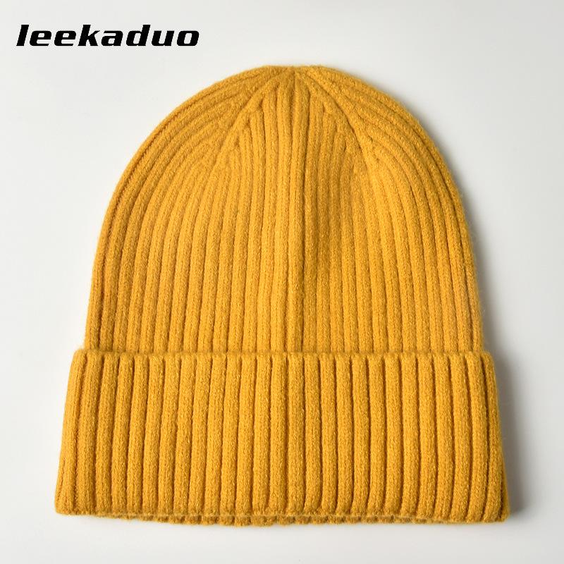 Simple solid color hat Men's winter light board cover Knitted hat Wool hat Autumn and winter warm ear protector Cold hat
