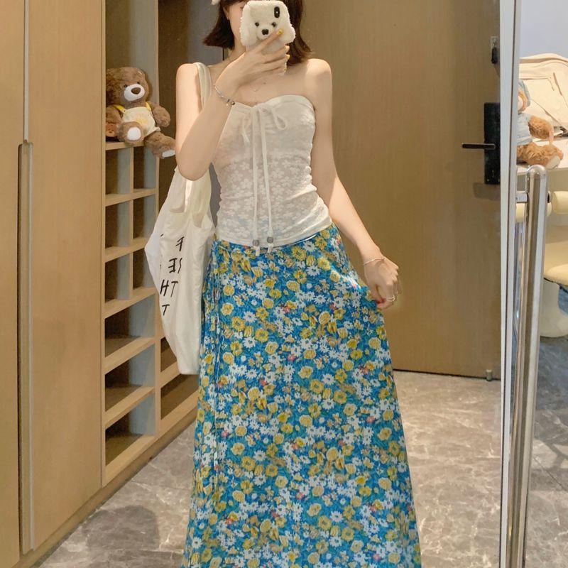 

Early Sichuan Young Adult ~ Stylish Halter Tube Top Tops Long Lace up Floral Skirt Two-piece Set Top M