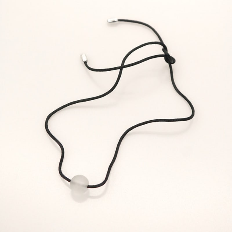 STUDIO LEIGH MATT CRYSTAL STRING NECKLACE