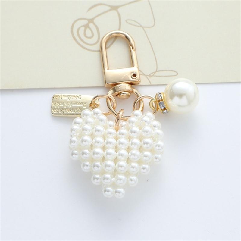 Trendy Pearls Heart Keychain Accessory Sturdy Heart Keychain With Pearls and Rose Charm For Social Event And Outings