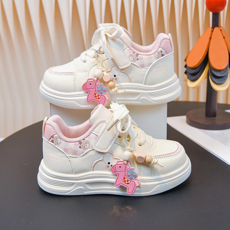 Breathable Cartoon Board Shoes for Girls - Spring/Autumn 2026 Fashion