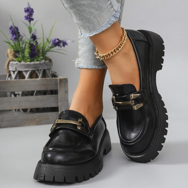 Large size thick-soled black small leather shoes for women's spring and autumn new one-pedal work shoes metal buckle