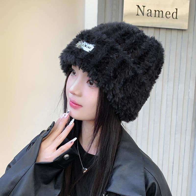 New Plush Hat for Women In Winter Thickened and Warm Small Woolen Hat Showing Face Trendy Big Head Circumference Ear Protection Pile Knitted Hat