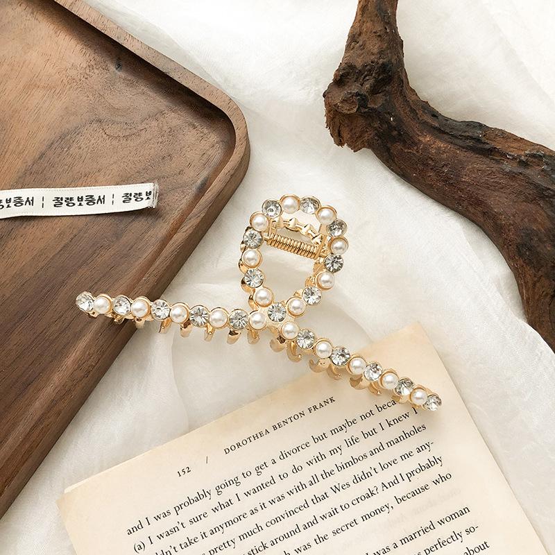 Women Fashion Gold Hollow Geometric Hair Claw Retro Hair Clips Barrette Hair Crab Hair Clips Headband Hairpin Hair Accessories