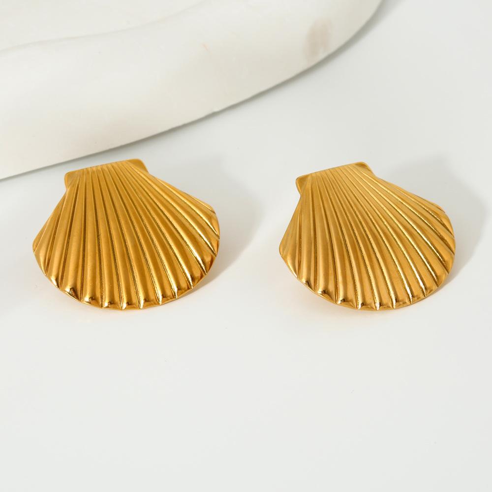 18K Gold-Plated Stainless Steel Shell Stud Earrings: European/American Influencer Style, Ocean-Inspired, Exaggerated High-End Design