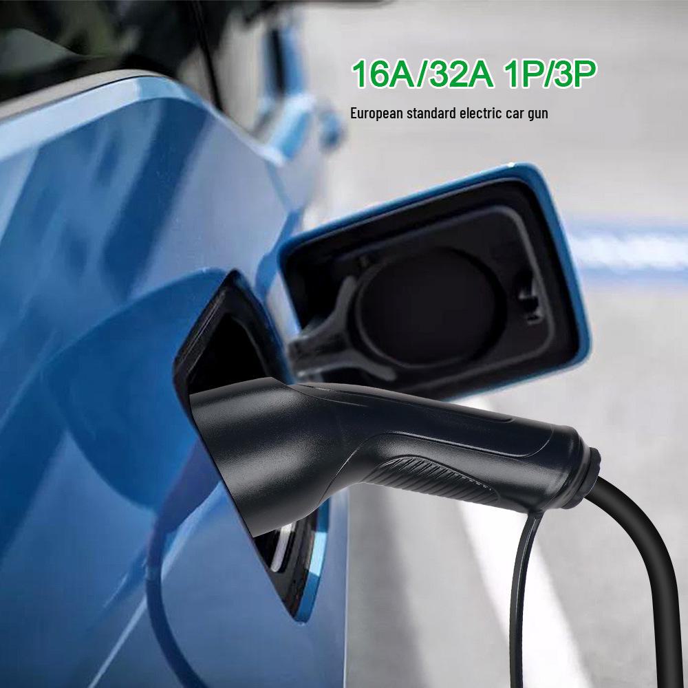 Universal Electric Vehicle Charging Gun: 16A/32A, Compatible with National, European, and American Standards