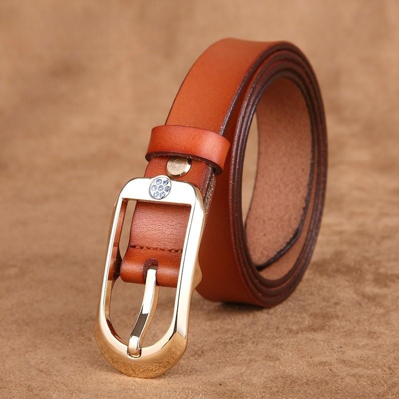 Ceinture en cuir pour femme avec boucle à ardillon pour un style décontracté ou de bureau