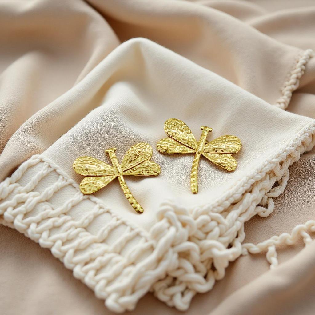 Dragonfly Stud Earrings: Light Luxury, Stainless Steel, Fade-Resistant, High-End Jewelry for Women.