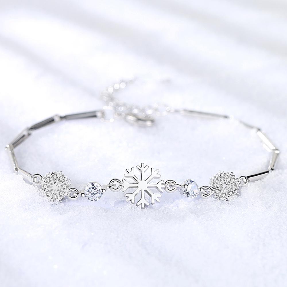 Bracelet Flocon de Neige Fleur de Glace Style Coréen - Tendance et Doux Cadeau de Noël pour Étudiantes