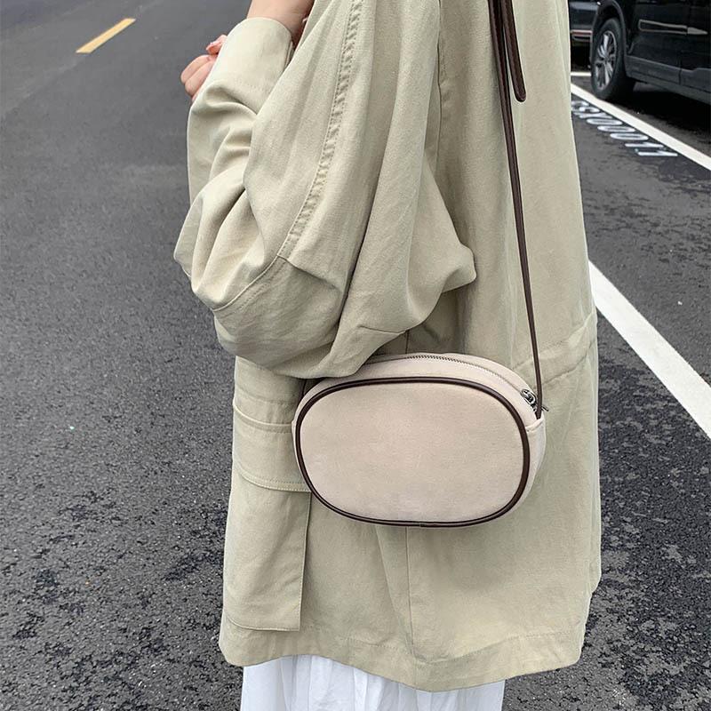 Super Fire Crossbody Small Bag Women's 2025 New Trendy Exquisite Premium Retro Shoulder Bag Suede Small Square Bag