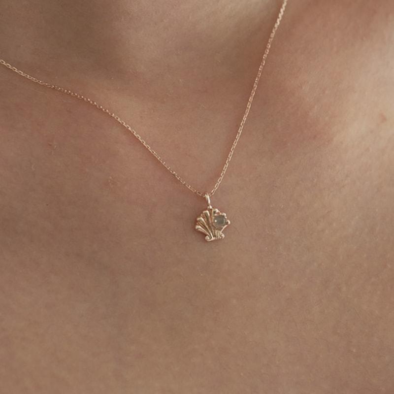 

OR D`OR Choco Moonstone Shell Necklace WHITE