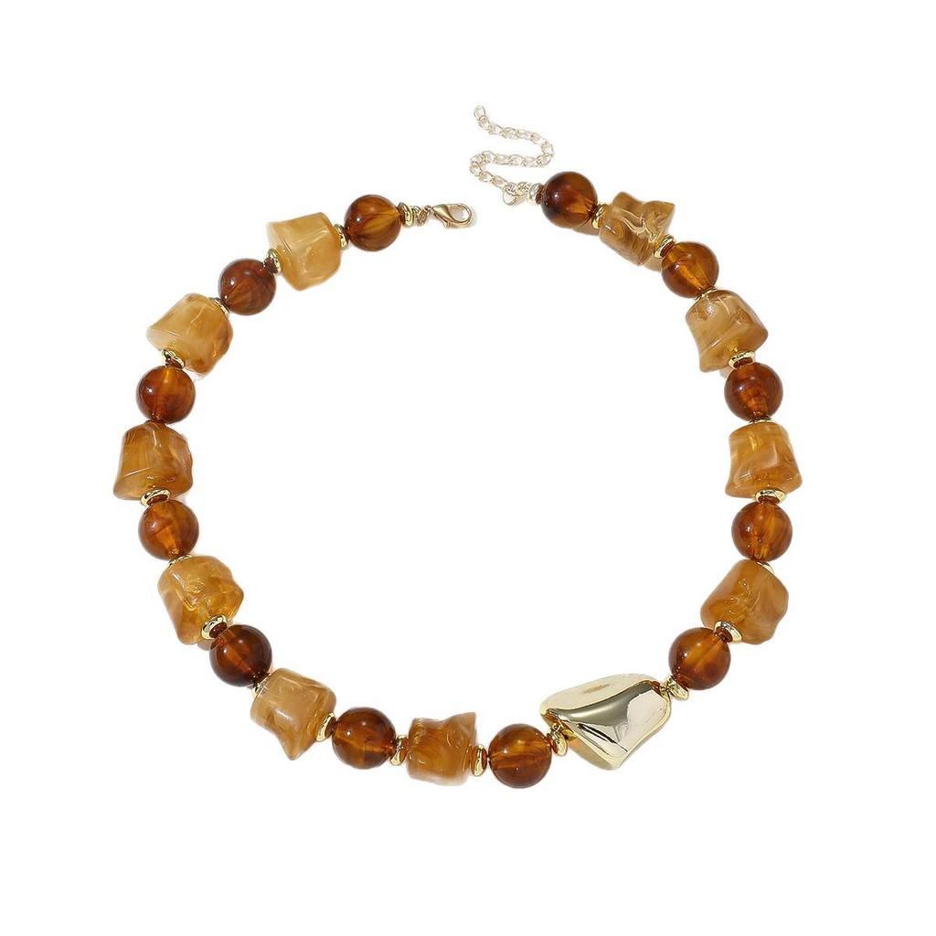 European & American Irregular Beaded Necklace: Retro Maillard Collarbone Chain Design, High-End Niche Women's Jewelry
