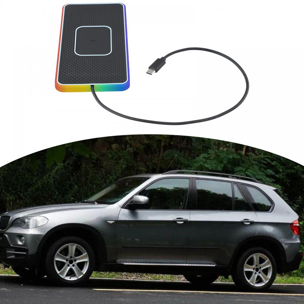 Chargeur de voiture sans fil 15W avec tapis antidérapant pour une expérience de conduite sûre