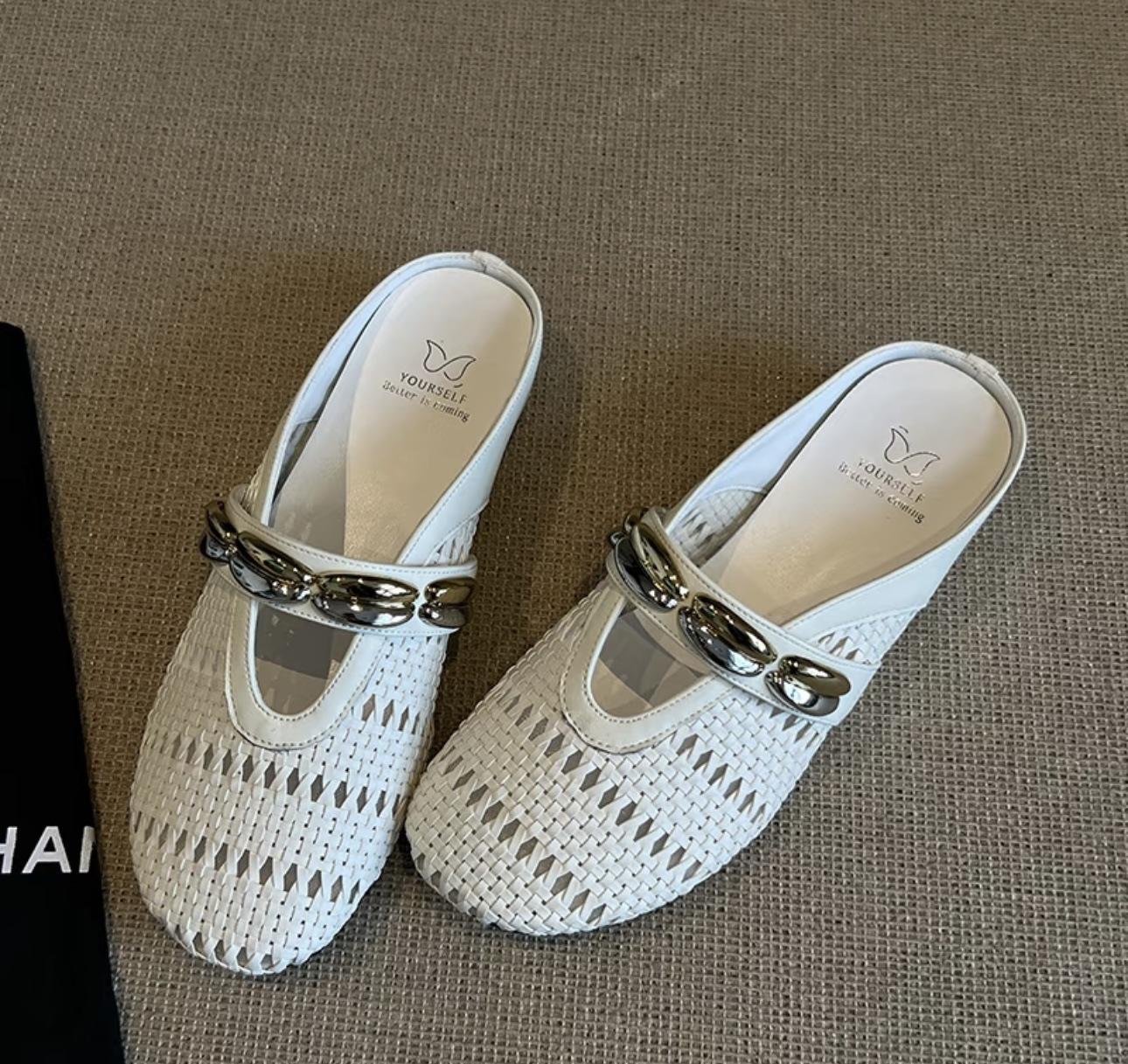 

Sheepskin version~ metal one-word strap shoes women s retro woven hollow inner height increase half-drag bag head shoes summer 40 белый