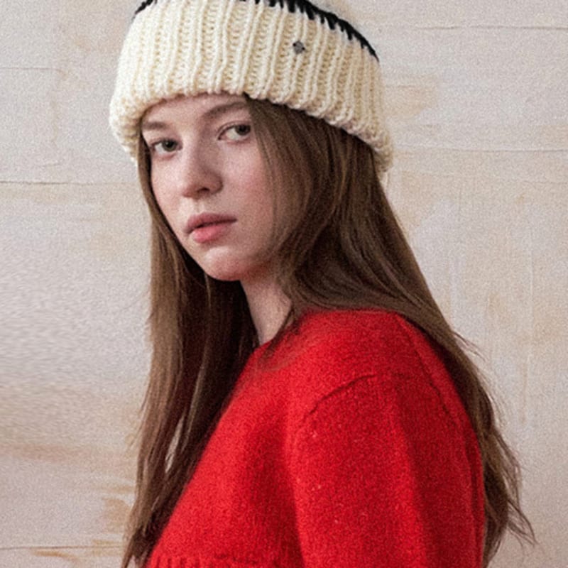 

Slowslowly No.190 / Stitched Merino Wool Beanie _ Cream & Black Cream & Black