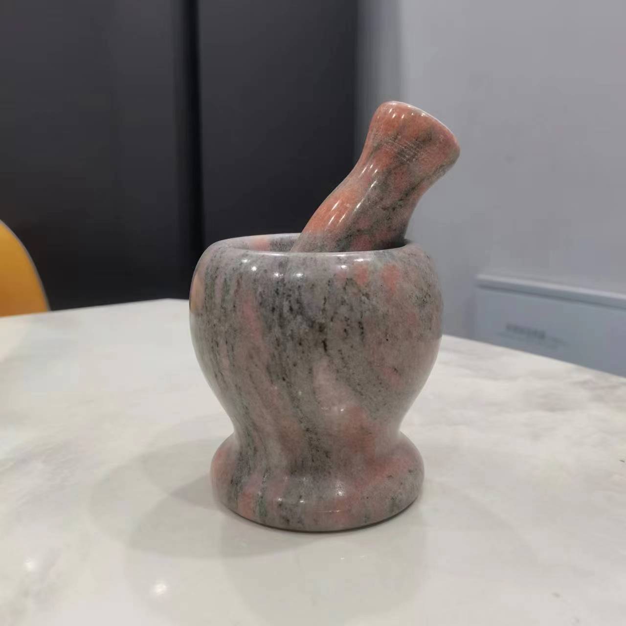 

Household Light Luxury Natural Marble Garlic Pounder Creative Manual Grinder Pepper Powder Mash Jar Kitchen Bar Utensils