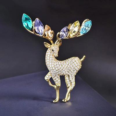 Elegant Elk Brooch, High-end Women's Exquisite Diamond-encrusted Animal Brooch, Niche Design Sense Brooch