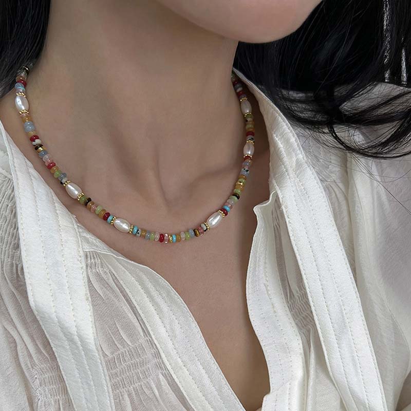 Nye Trendy Fargerike Perler Stein Naturperle Choker Halskjeder for Kvinner Jenter Vintage Gullfarge Halskjeder Armbånd Zirkon Sett