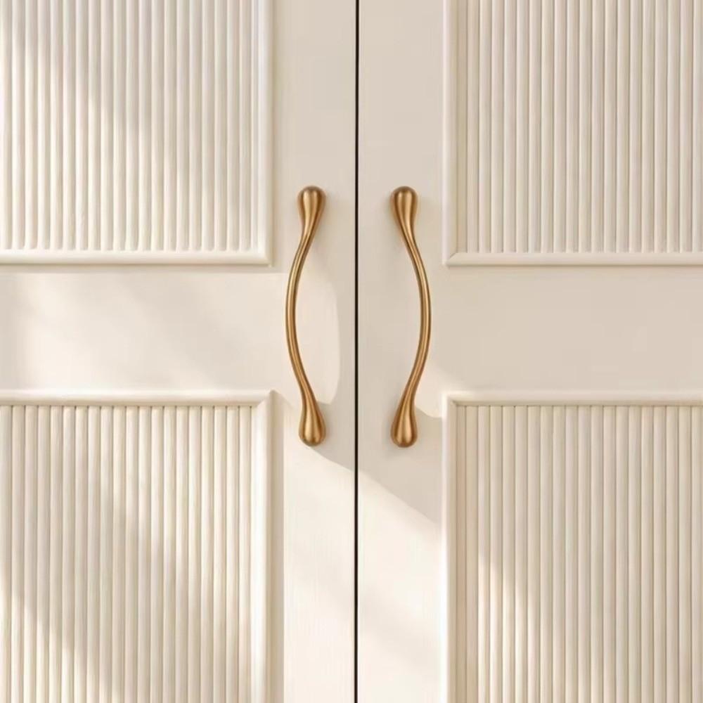 Poignées d'armoire rétro solides en alliage de zinc Boutons de tiroir style français Tirants de porte d'armoire Or/Argent
