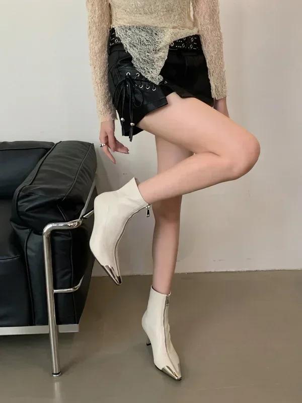 Мода 2025 Осень Металлическая Обувь на Тонком Каблуке с Молнией Спереди для Женщин Сочетающиеся по Цвету Французские Высокие Каблуки для Женщин 35 4224₽