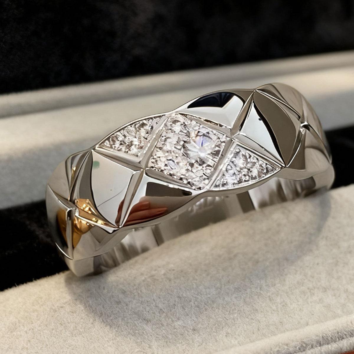 Coco Rhombus Ring CNC with Diamond