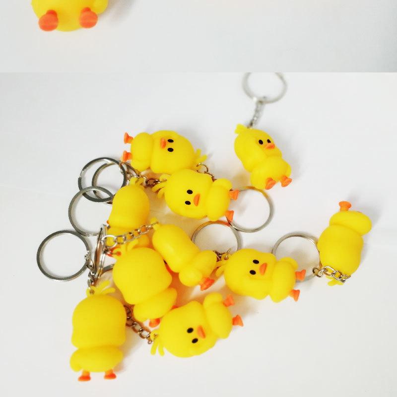 Liten gul and nøkkelring Pvc mykt lim Tegneserie Dyr Telefonanheng Bilnøkkelring Ryggsekkpynt Studentveskedekor Tilbehør