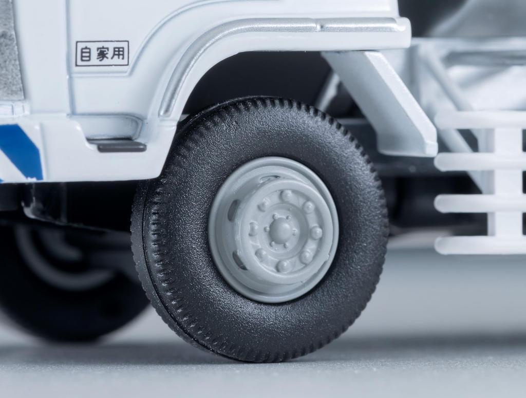 TOMYTEC Tomica Limited Vintage Neo Hino KB314 Tank Lorry White Finished Model 338994 1/64 LV-N49c